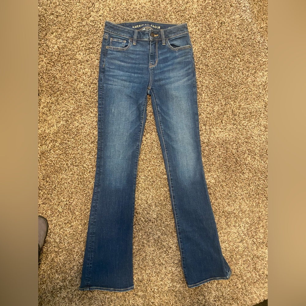 American Eagle size 0. Stretch denim jeans. Only worn once!